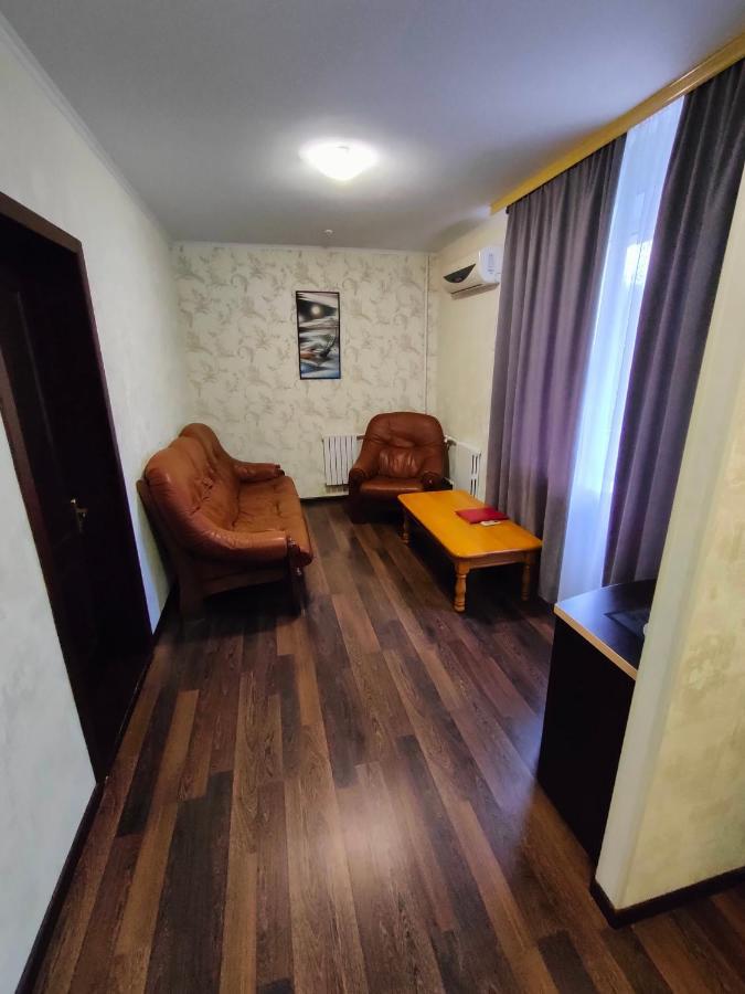 Hotel Almaz Полтава Экстерьер фото