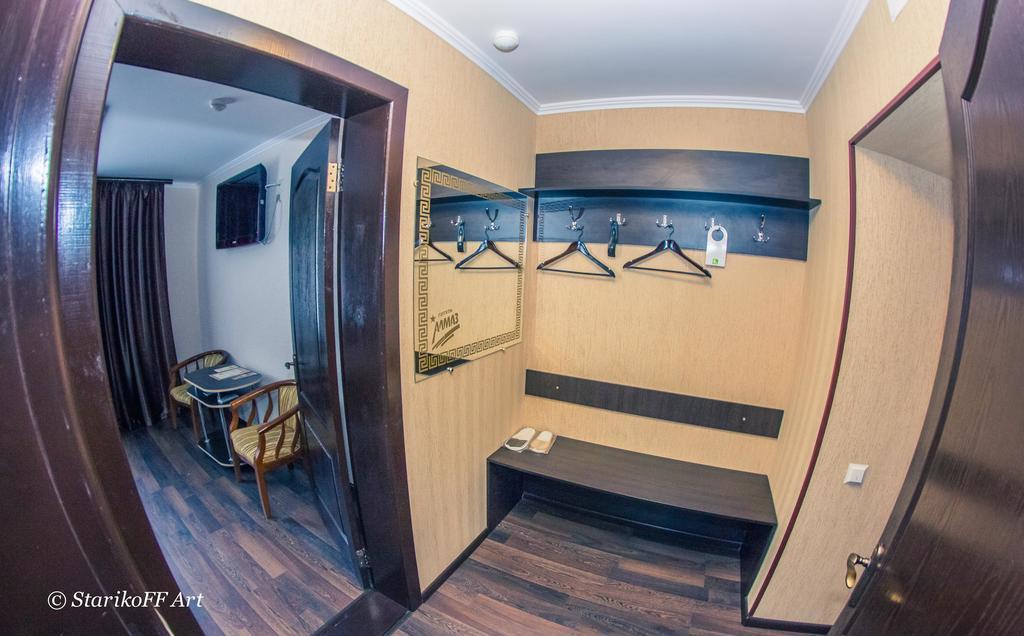 Hotel Almaz Полтава Экстерьер фото